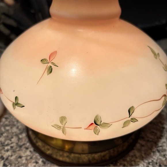 Vintage Floral White Glass Table Lamp with Pink Rose Detail • no top • works - Picture 9 of 16